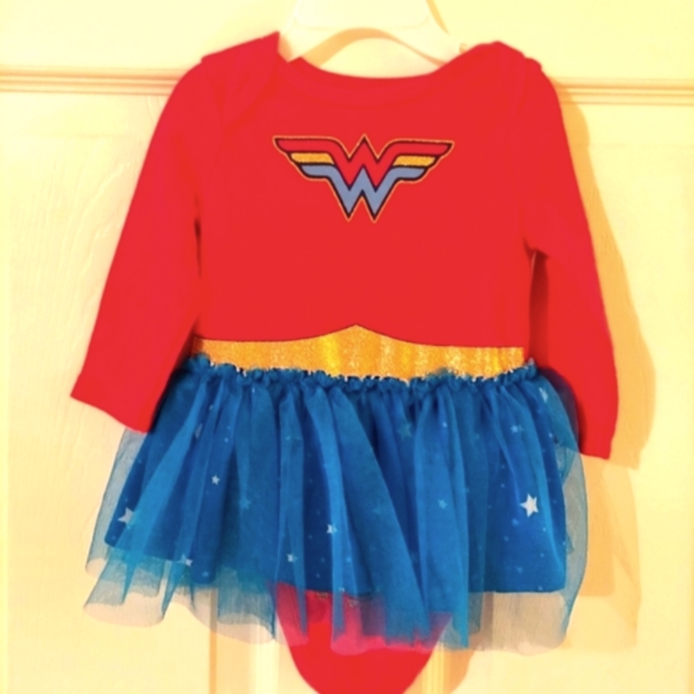 Baby Disney Wonder Women Dress Size 6 to 9 months